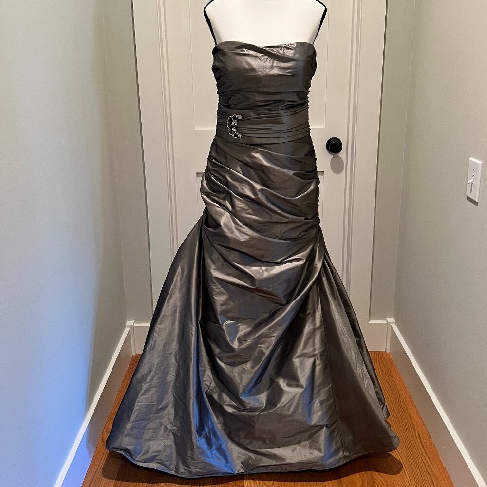 Metallic Silver Taffeta Formal Gown - Strapless, Crystal Detail, Size 10